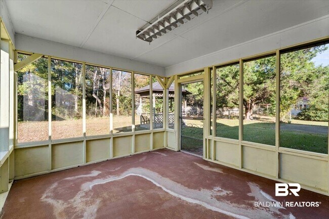 Building Photo - 101 Stover Dr