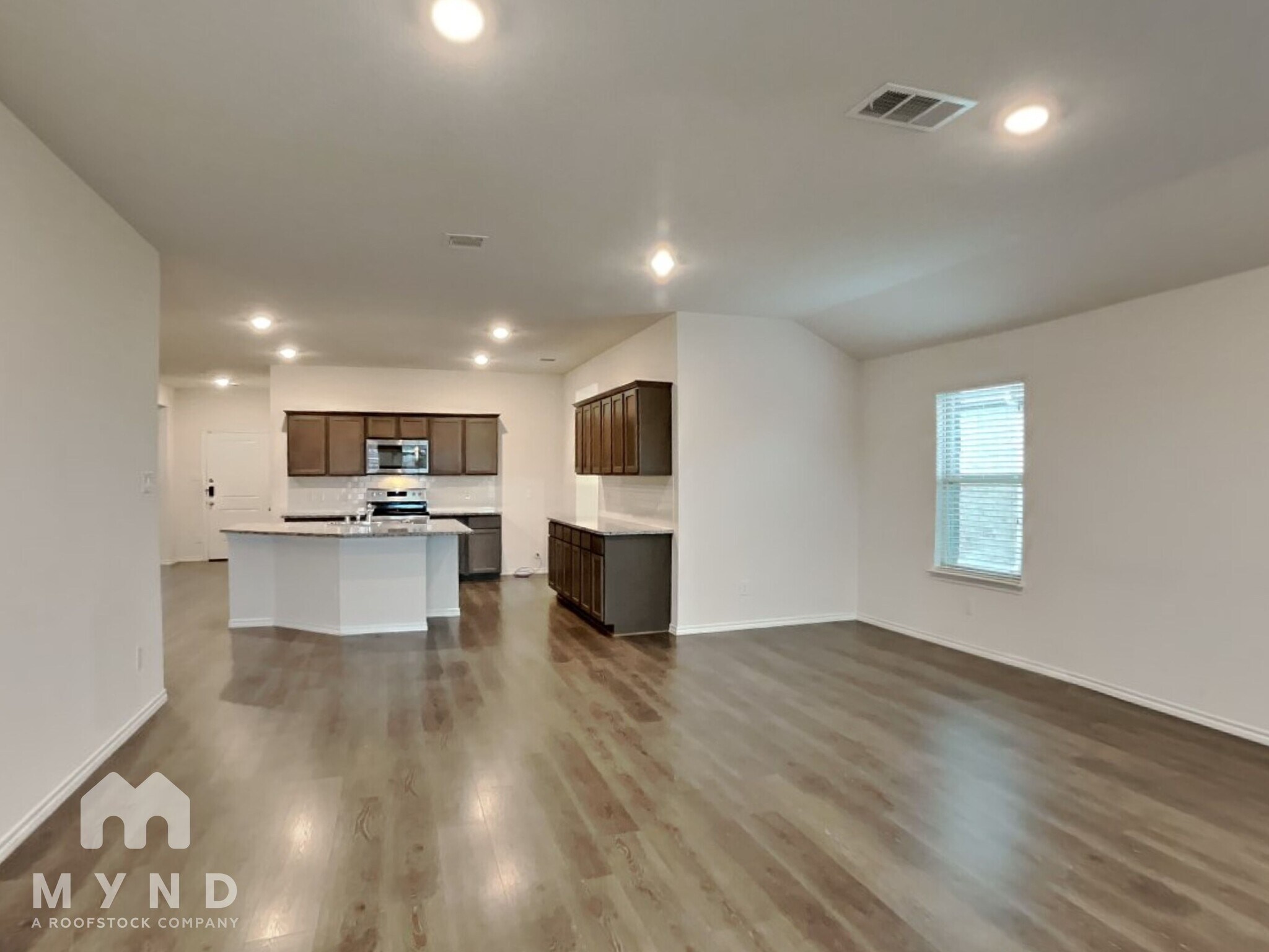 Building Photo - 4101 Black Canyon Dr