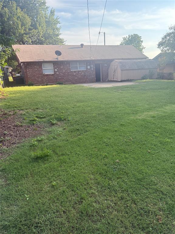 Building Photo - 315 Willow Pl