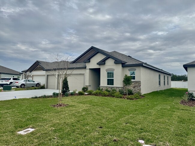 Building Photo - Spacious 4-Bedroom Home in Bradenton, FL