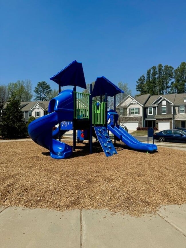 Building Photo - PRICE REDUCED!