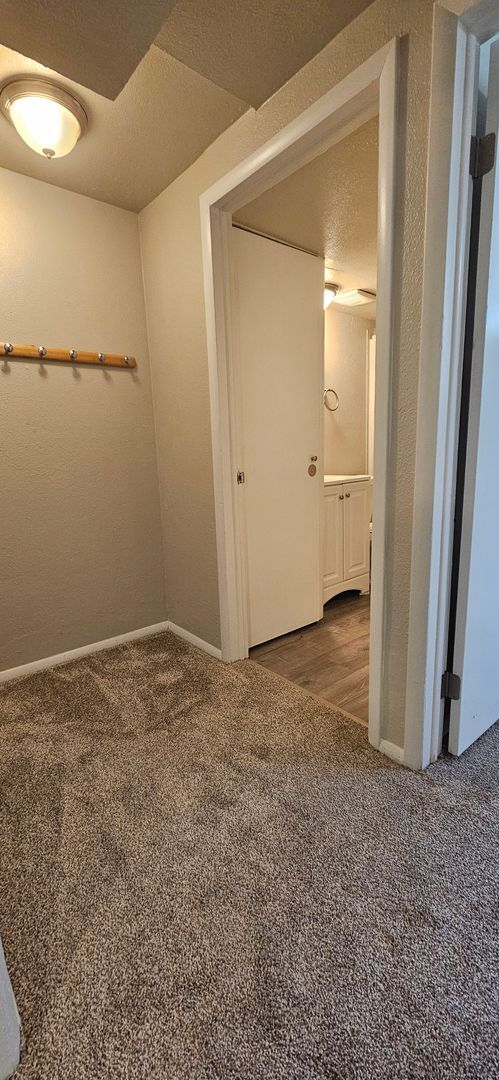 Building Photo - AVAILABLE NOW! Arvada 3 Bed 2 Bath Duplex New Paint New Flooring!