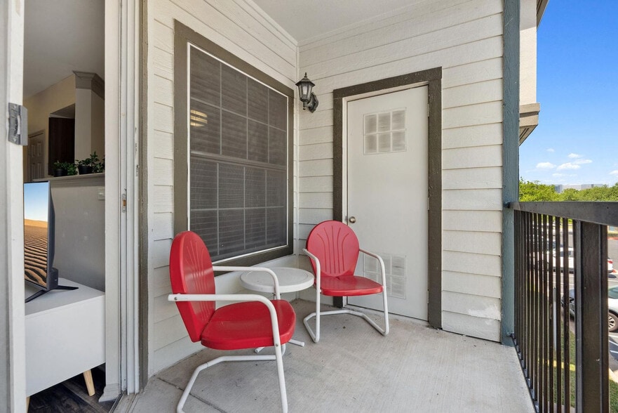 Building Photo - 12100 Metric Blvd