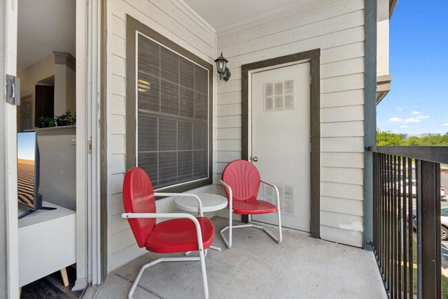 Building Photo - 12100 Metric Blvd