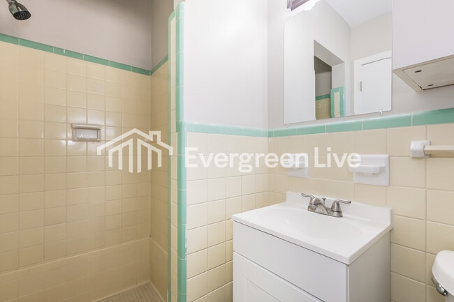 Building Photo - 2307 Freemason St