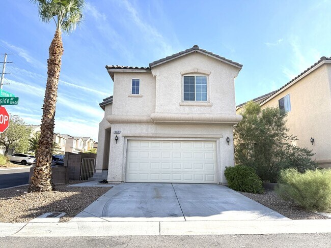 Primary Photo - 10631 Streamside Ave