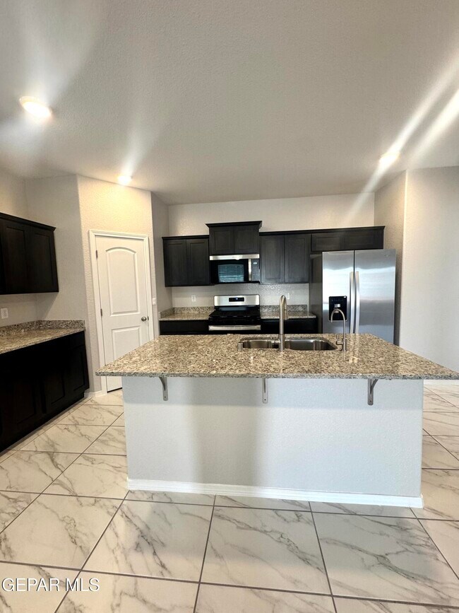 Building Photo - 15129 Resolve Dr