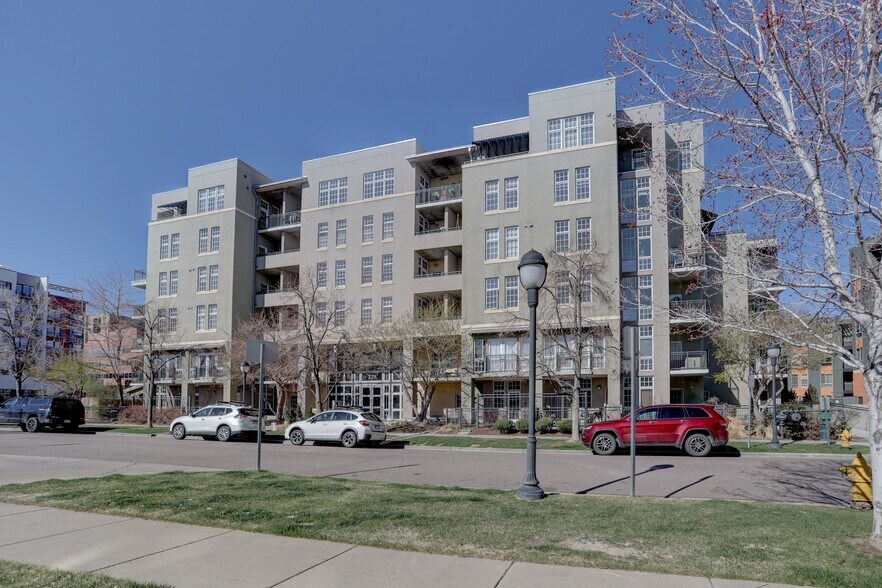 Building Photo - 275 S Harrison St