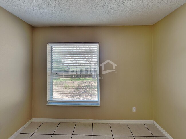 Building Photo - 12301 Woodglen Cir