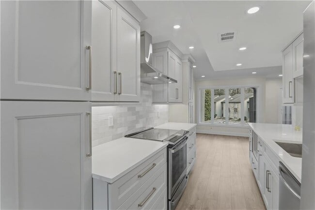 Building Photo - 49 Ivy Gates NE