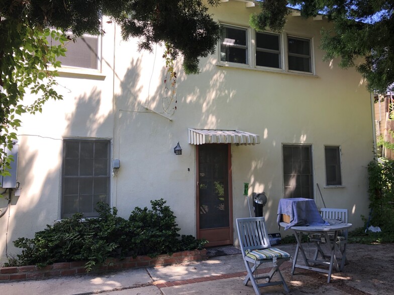 Building Photo - 6237 Haviland Ave