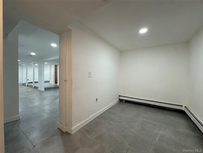 Building Photo - 267 Plainfield Ave