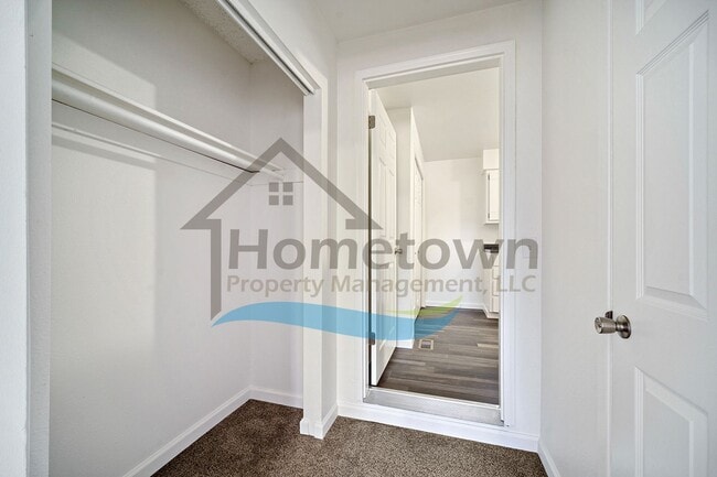 Building Photo - 2850 N Francis St