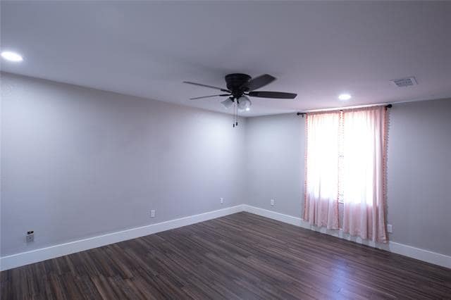 Building Photo - 1929 N Lake Trail