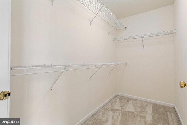 Building Photo - 54 Nestlewood Way