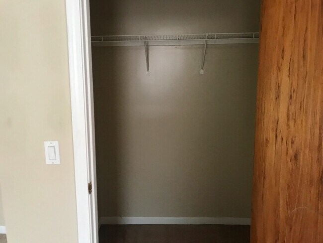 Building Photo - 801 Willard St