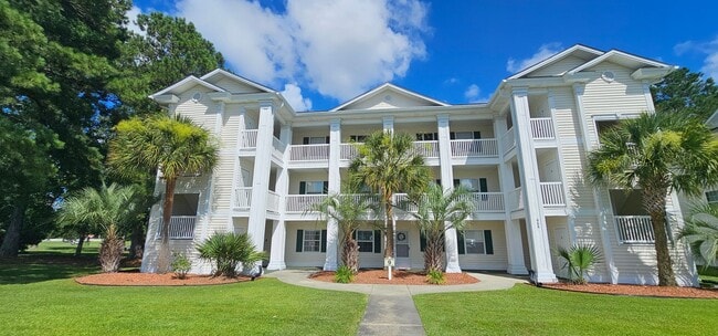 Primary Photo - Beautiful 2 Bed / 2 Bath Furnished Condo A...