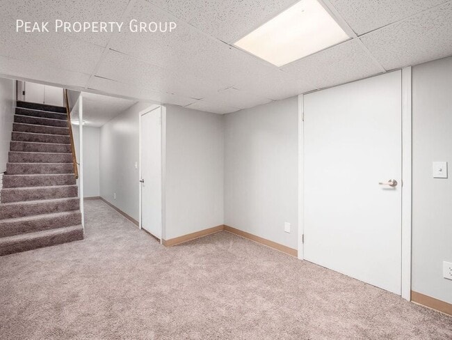 Building Photo - 2015 Queensgate Ln