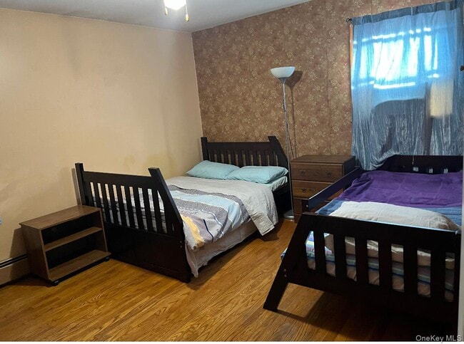 Building Photo - 225 Monhagen Ave