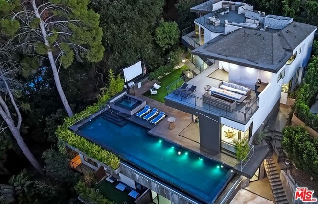 Primary Photo - 3712 Broadlawn Dr