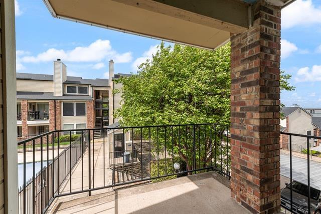 Building Photo - 1513 E Interstate 30