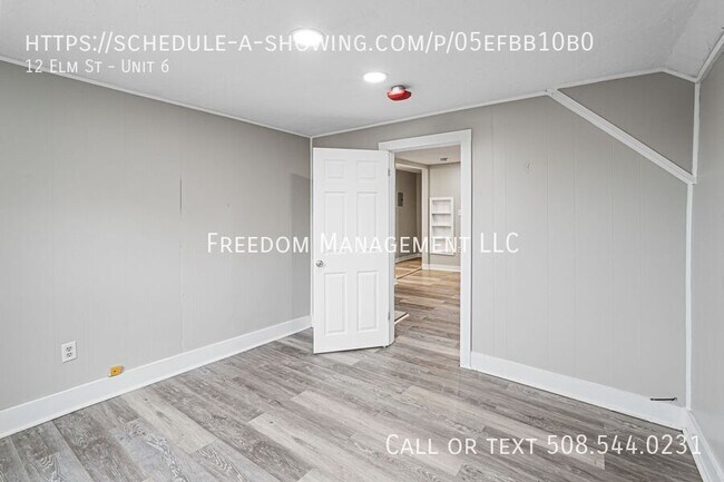 Building Photo - 12 Elm St