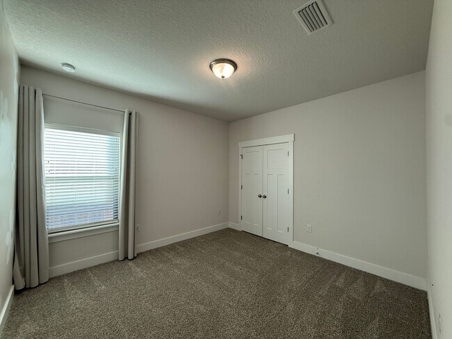 Building Photo - 6124 Cherry Hill Cir