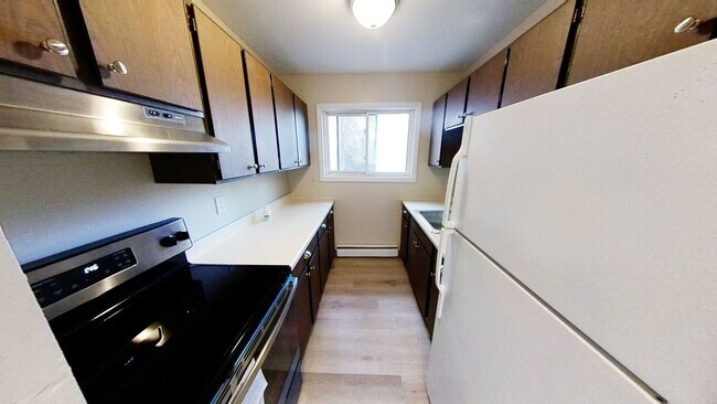 Building Photo - 725 Cedarwood Terrace
