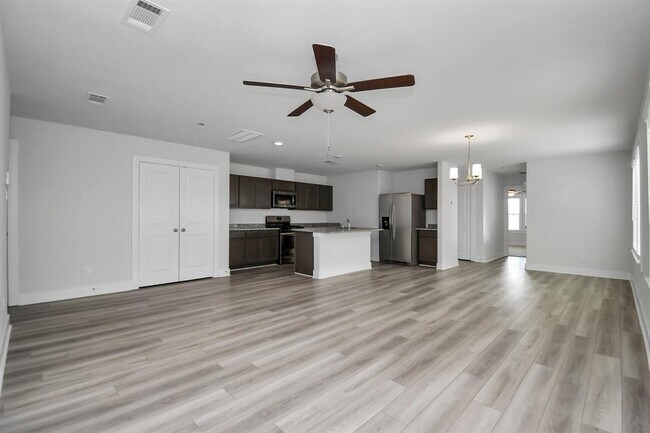 Building Photo - 20519 Prairie Cypress Dr