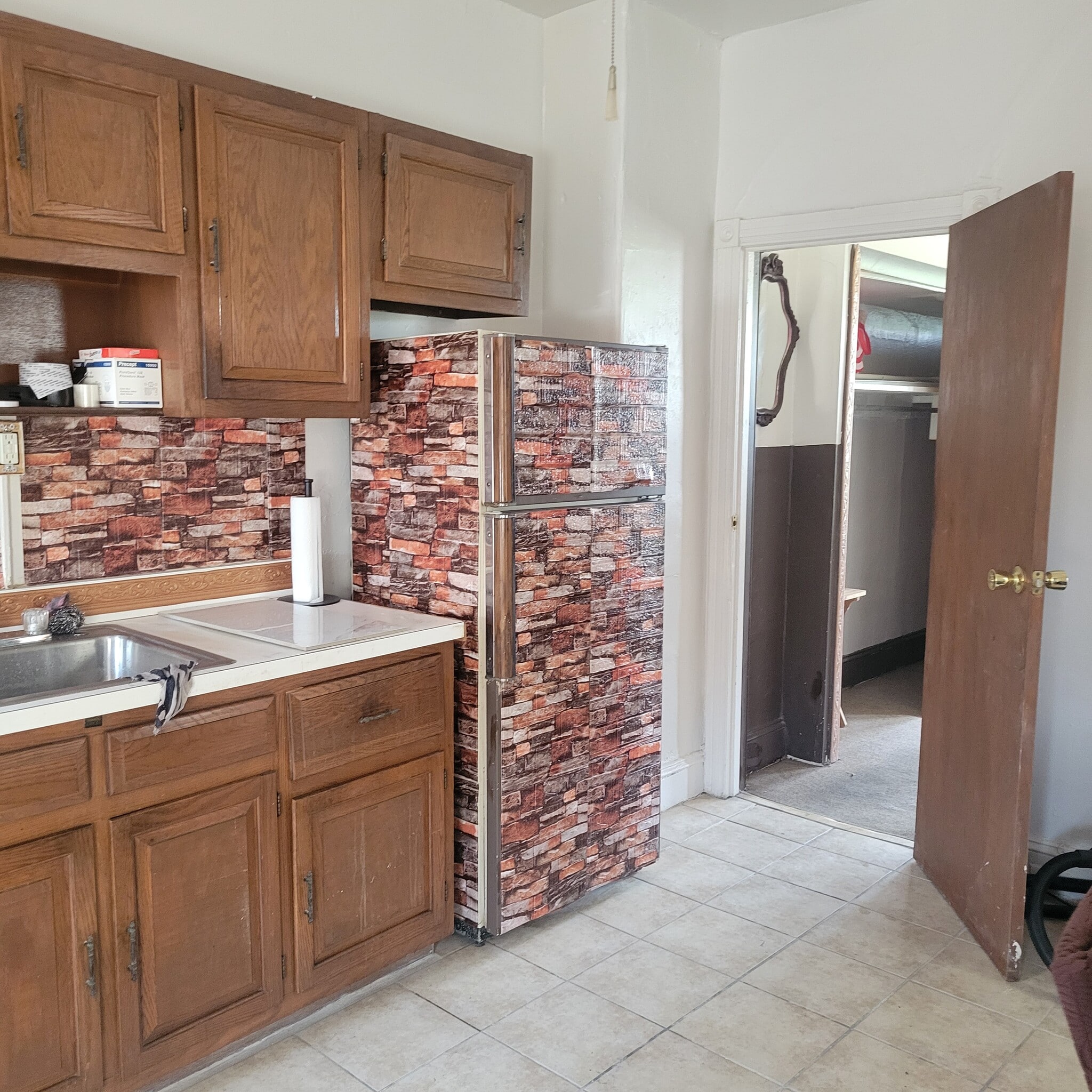 From kitchen to bedroom. - 435 N 39th St