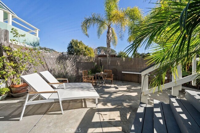 Building Photo - 128 Crescent Bay Dr