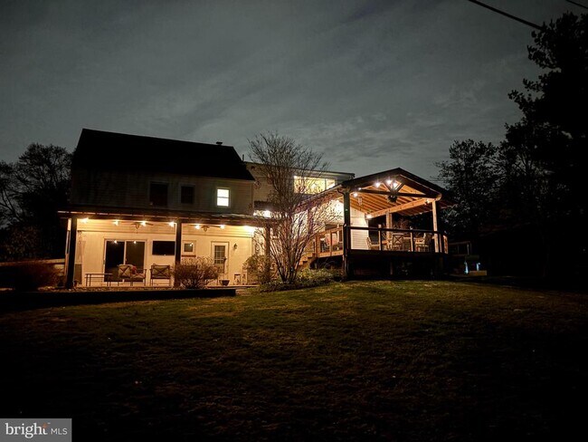 Building Photo - 76 S Forge Manor Dr