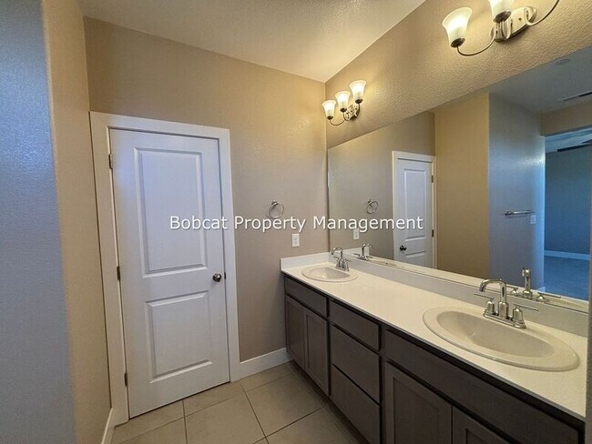 Building Photo - 3601 Pulsar Ln