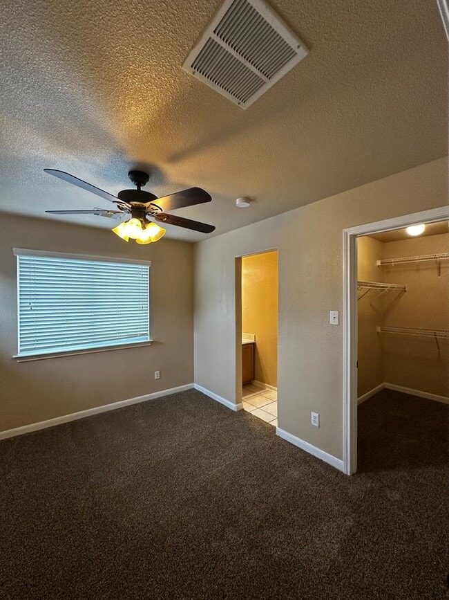 Building Photo - Spacious 5-Bedroom with Elegant Upgrades & Expansive Backyard in Trophy Ridge Subdivision