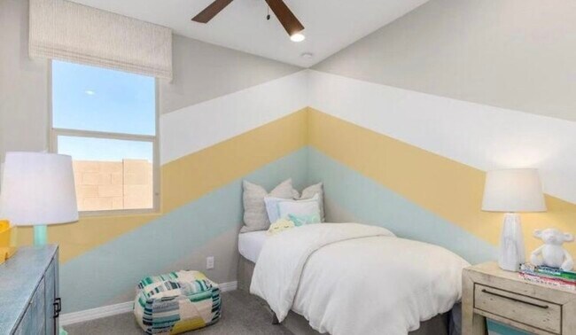 Building Photo - 17976 W Jones Ave