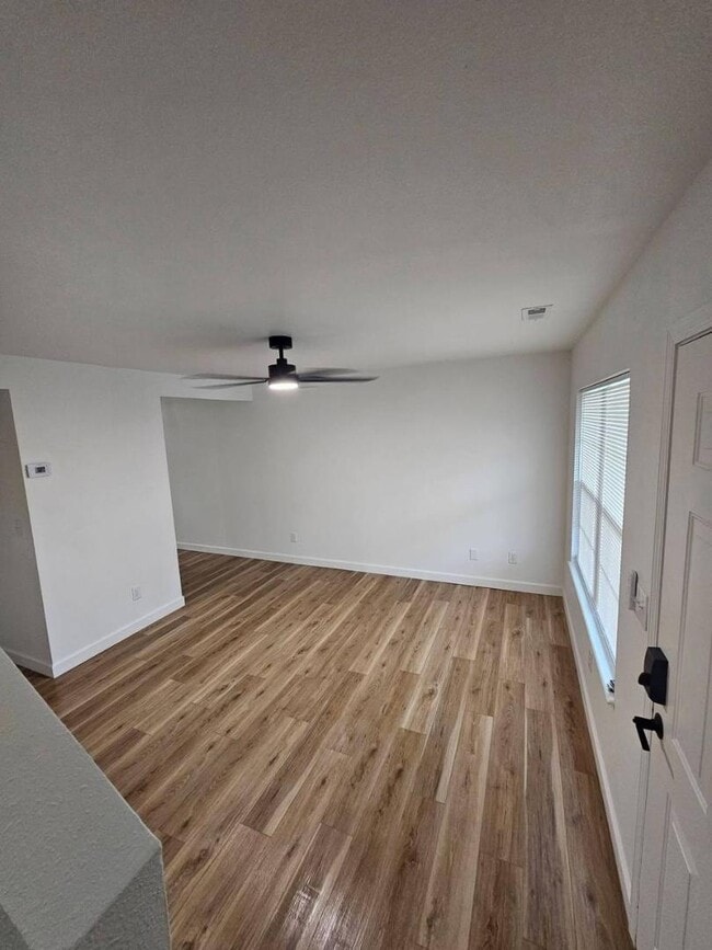 Building Photo - 170 Westmount Dr