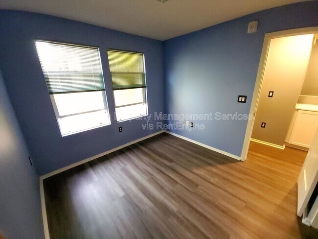 Building Photo - 10244 Artesia Blvd