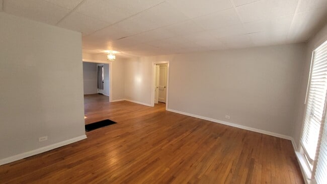 Building Photo - 237 Senisa Dr