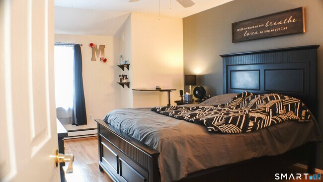 Building Photo - 14 Scuppo Rd