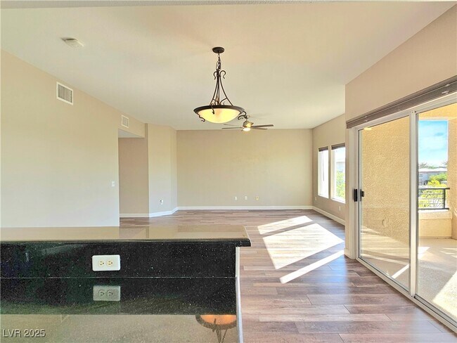 Building Photo - 10809 Garden Mist Dr