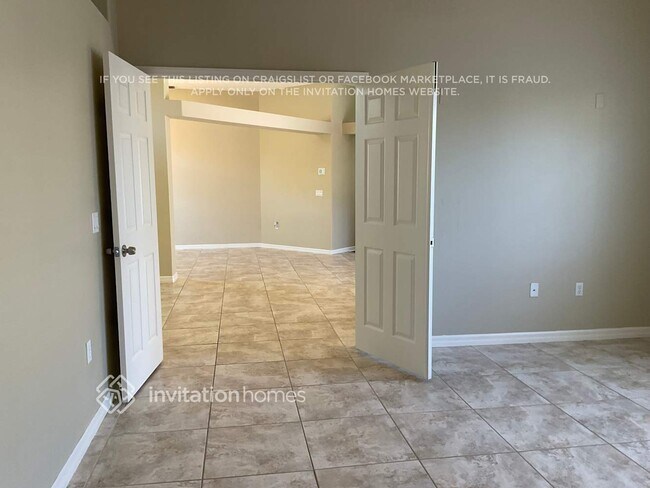 Building Photo - 874 Shoshone Ln