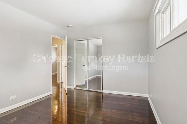 Building Photo - 16019 Circle Dr