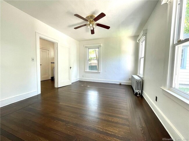 Building Photo - 294 Fountain St