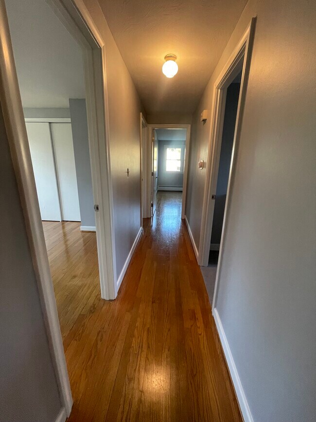 Hallway - 59 Cobblestone Way