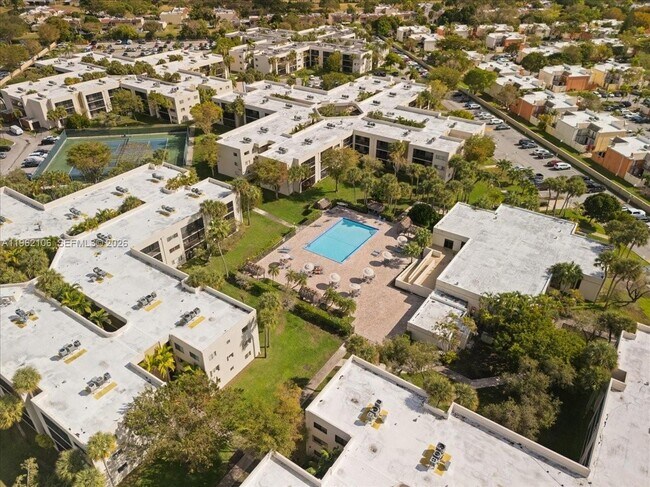 Building Photo - 8075 SW 107th Ave