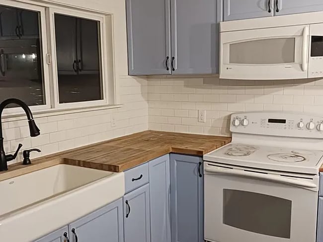 Building Photo - 4BR, 2.5BA home in Shoreline