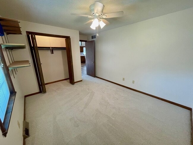 Building Photo - Unique 4 Bedroom Home on Dead-End Road w/ 6 Acres
