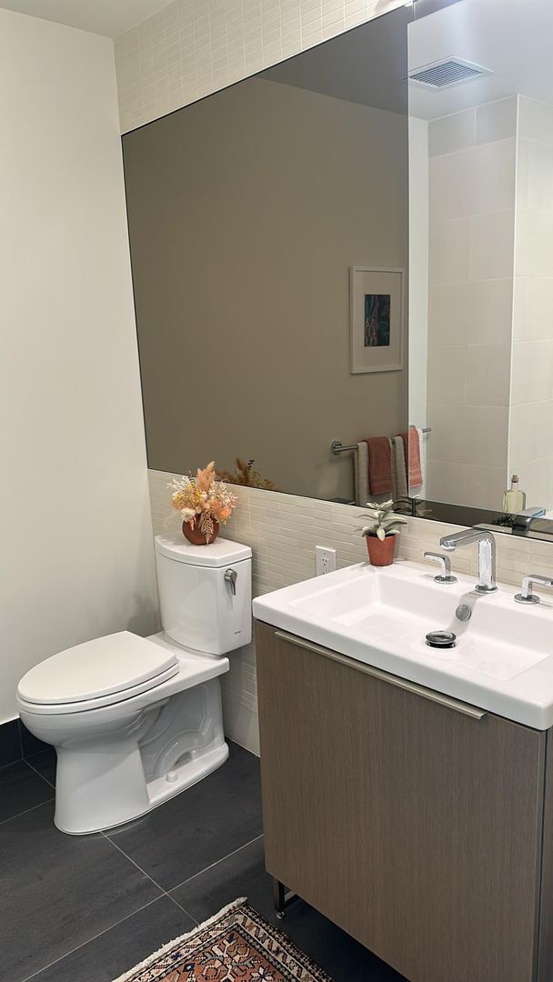 Building Photo - 889 Francisco St