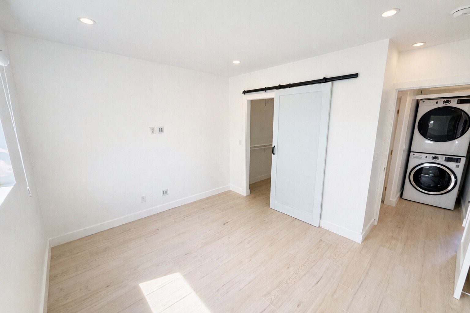 Building Photo - 19146 Chase St