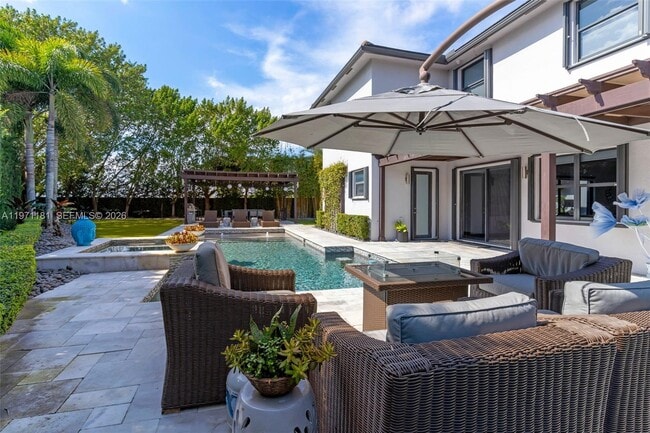 Building Photo - 16184 SW 136 Way